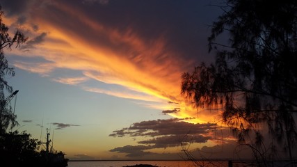 Naklejka premium Sunset at the bay 