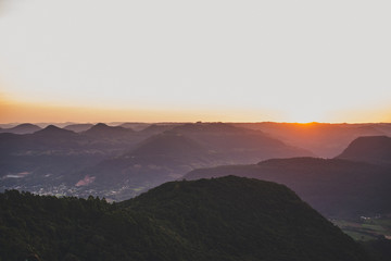 Pôr do sol no Ninho das Águias