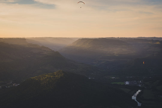 P&ocirc;r do sol no Ninho das &Aacute;guias 2