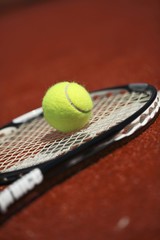 Tennis racket and tennis ball