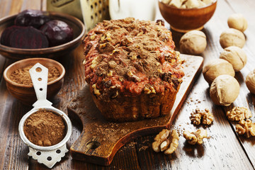 Beetroot pie with walnuts
