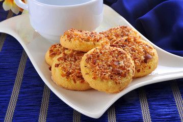 Cookies (Round), Sweet, Salty, Crunchy & delicious cookies for tea time delight
