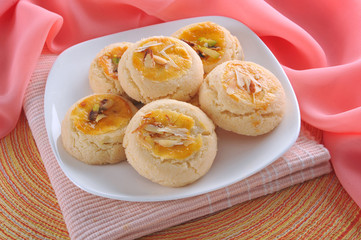 Obraz na płótnie Canvas Nan Khatai, Crunchy & delicious shortbread cookies.