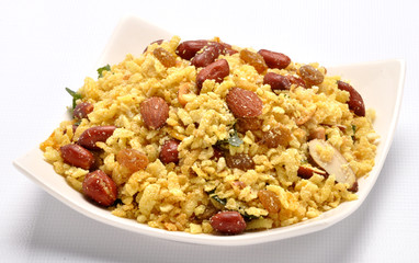 Sweet Chewda / Metha Chewra / Sweet Chivda, A sweet & salty nimco for every occasion 