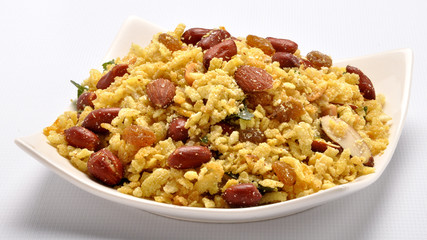 Sweet Chewda / Metha Chewra / Sweet Chivda, A sweet & salty nimco for every occasion 