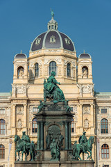 Fototapeta na wymiar Maria Theresia Denkmal in Wien