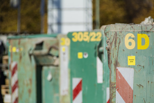 Abfallcontainer