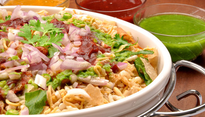 Bhelpuri, a delicious, tasty & spicy mixed chat 