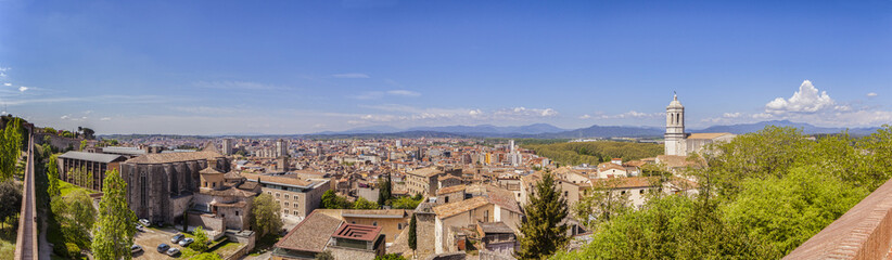 Fototapeta na wymiar Panoramic view of the old and new quarters of the city of Girona, Catalonia, Spain.