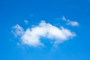 Fototapeta na wymiar The white clouds against blue sky.