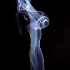 Obraz premium cigarette smoke isolated realistic mist on black background