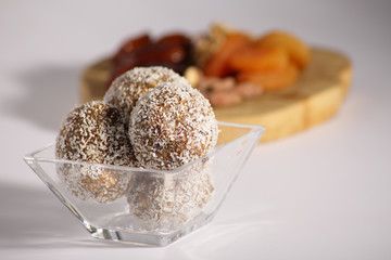 Bolitas proteínicas de chocolate