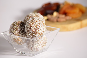 Bolitas proteínicas de chocolate