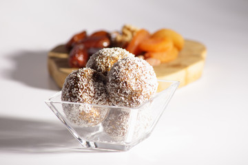 Bolitas proteínicas de chocolate