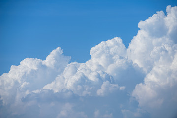 Obraz na płótnie Canvas Rain clouds forming with blue sky background