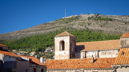 Fototapeta na wymiar View over beautiful old town Dubrovnik and peak Srd