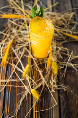 Fototapeta na wymiar orange alcoholic cocktail