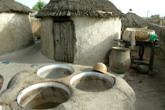 Habitat traditionnel, Burkina Faso, Afrique	