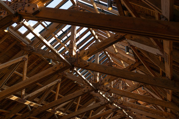 open eve design of a vintage barn with scissor joists