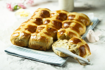 Traditional hot cross buns