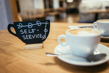 Cappuccino in Cafe, Konzept 