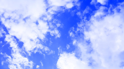 Obraz premium blue sky with clouds isolated nature background