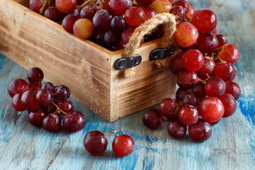 Grapes in a wooden box