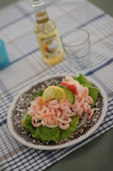salad with shrimps
