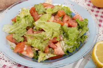 Mediterranean lettuce and tomato salad