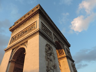 Fototapeta na wymiar the arch of triumph in paris