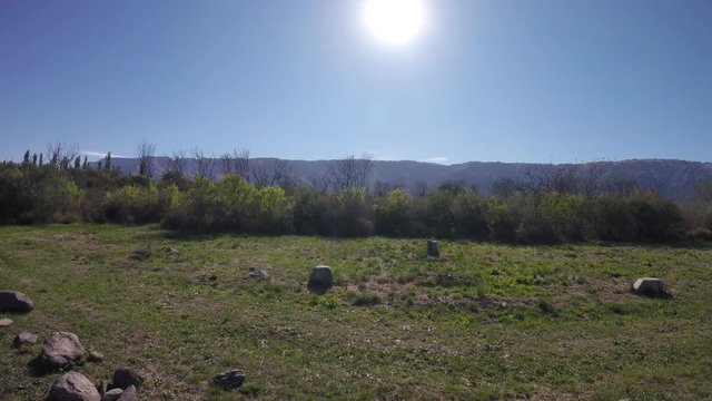 Video of nature and bird noises in Cerro de Oro, San Luis, Argentina