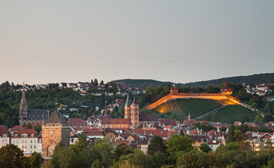 Esslingen am Neckar  Panorama mit Blick auf die Altstadt mit der Burg