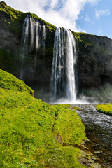 Obraz premium Seljalandsfoss waterfall, Iceland - uncrowded side view