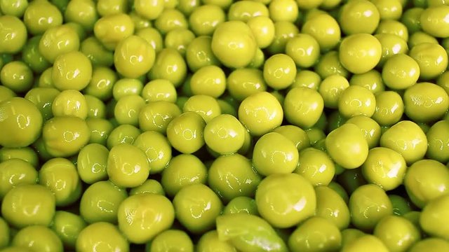 Peas. Tin can canned green peas.