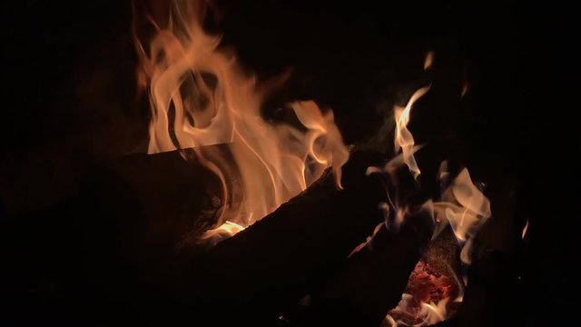 campfire camp fire summer night burning fire/campfire.