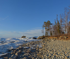 Obraz premium Russian Nature - Winter rocky shore of lake Baikal, Eastern Siberia, Russia