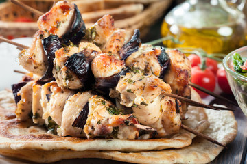 Chicken Souvlaki with pita bread and tzatziki sauce