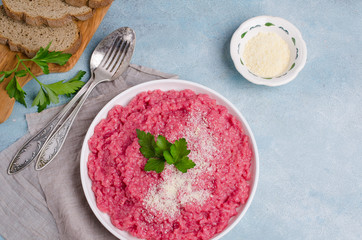 Traditional beetroot risotto