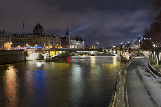 France, Paris, Voie George Pompidou, The Right Bank Of The Seine,  On A Winter Evening.