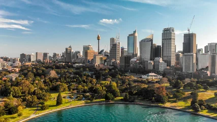 Türaufkleber Sydney Sydney, Australien. Luftaufnahme des Stadthafens mit Gebäuden und Bucht