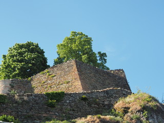 Burg Saarburg – auf dem Burgberg Saarburg bei der Stadt Saarburg in Rheinland-Pfalz

