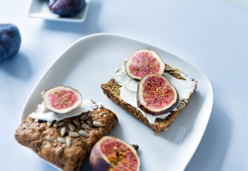 sandwiches with whole grain bread Gorgonzola cheese and figs