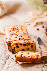 Pumpkin cranberry loaf cake