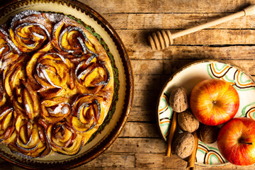 Homemade apple pie with cinnamon