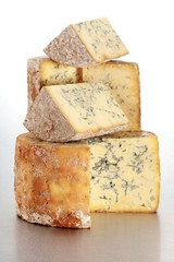 STILTON - WHITE 1