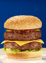 CHEESE BURGER