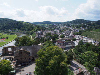 Burg Saarburg – auf dem Burgberg Saarburg bei der Stadt Saarburg in Rheinland-Pfalz
