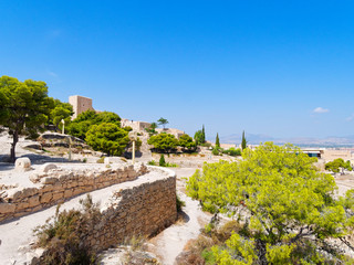 Fototapeta na wymiar Castillo de Santa Barbara (Santa Barbara Castle), Alicante. Spain.