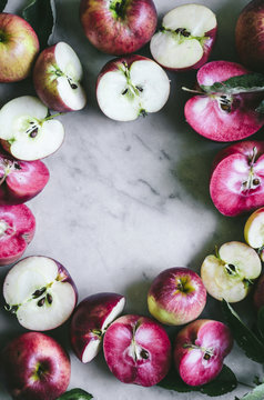 White and pink apple frame