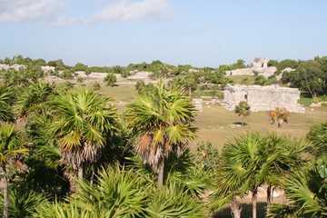 Fototapeta na wymiar Tulum Archaeological Ruins Tulum Mexico